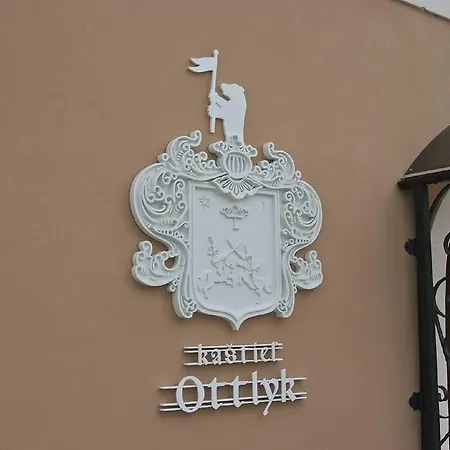 Kastiel Ottlyk Ξενοδοχείο Banovce nad Bebravou